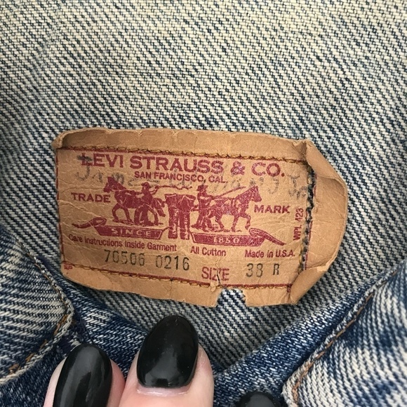 Vintage Levi's Red Tab Denim Jacket Patches Sz 38R - Picture 4 of 8